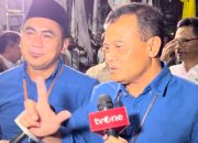 Luthfi-Yasin Tiba di KPU Jateng, Disambut Teriakan ‘Andika-Hendi’