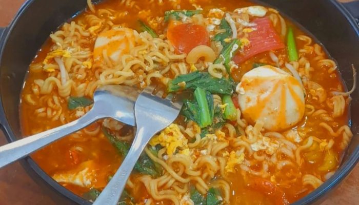 Ketagihan Makan Seblak, Ribuan Remaja Putri Alami Anemia