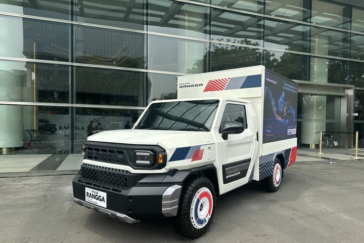 Hilux Rangga Toyota GIIAS
