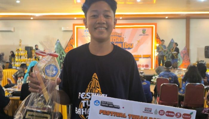 Kontingen SMP Kota Semarang Raih Juara di Festival Tunas Bahasa Ibu (FTBI) 2024