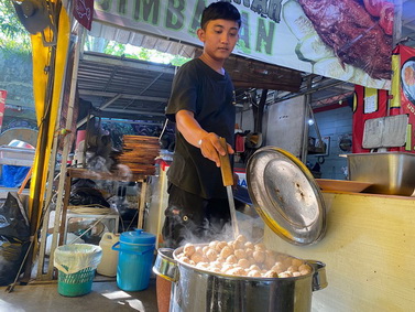 Mukbang Bakso