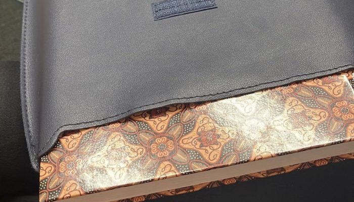 Terjadi Lagi, Viral Laptop Raib Diganti Buku Batik Tebal di Bus Rosalia Indah Rute Wonosobo-Bekasi