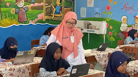 SDN Kaligawe Laptop ANBK