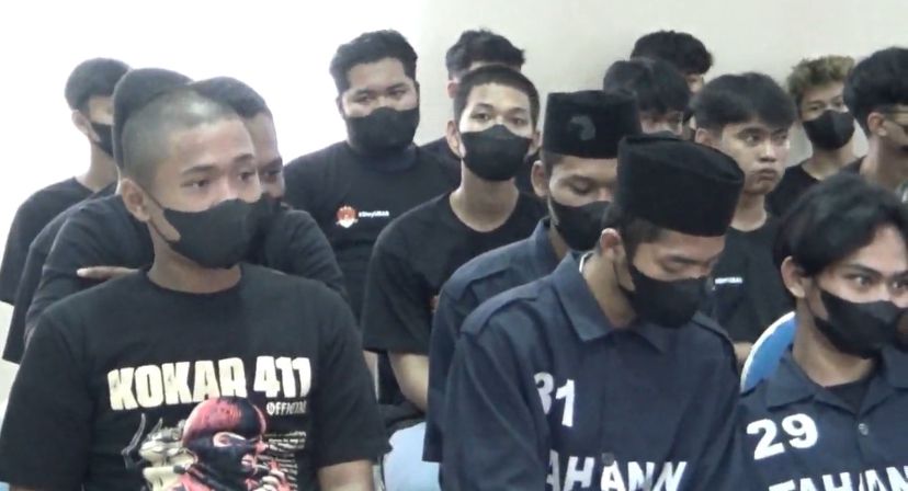Kelompok gangster di Semarang. (Adher/beritajateng.tv)
