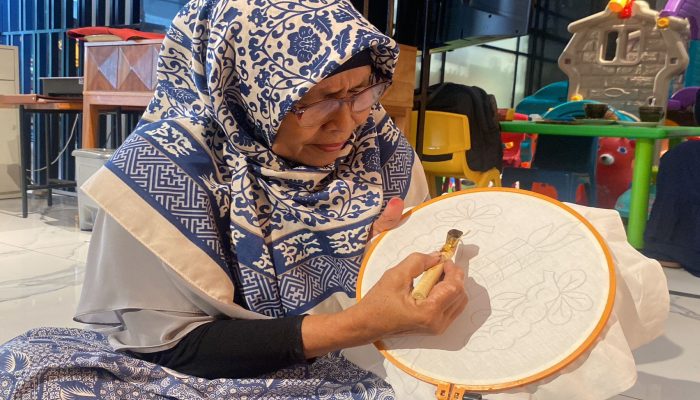 Menjaga Eksistensi Batik Semarangan yang Kian Tergerus Printing dan Tekstil