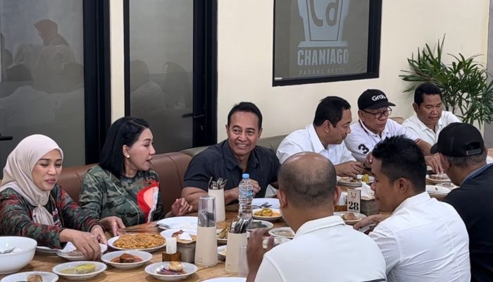Blusukan di Pabrik hingga Makan Bareng Komunitas Minang, Andika-Hendi Rangkul Pengusaha Jateng