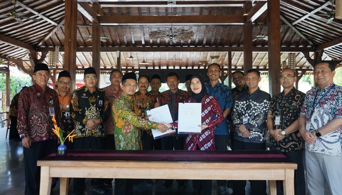 Bank Jateng dan Kemenag Magelang Resmi Kerjasama Kelola Gaji Pegawai