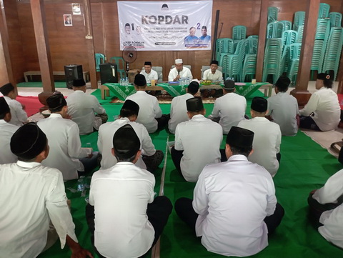 Komunitas Peci Ireng