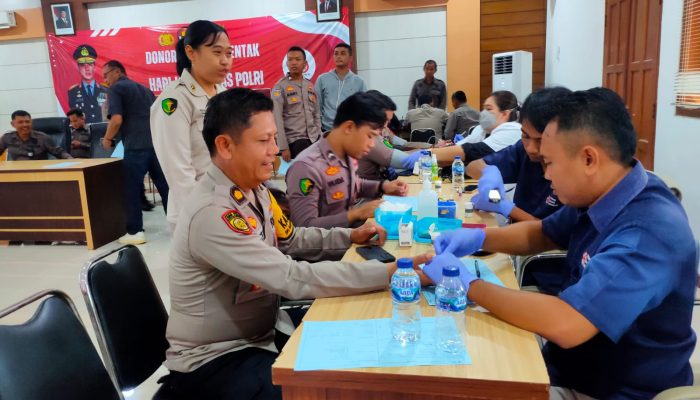 Peringati HUT ke-73, Humas Polres Blora Gelar Donor Darah Bersama Wartawan