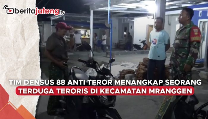 Video Densus 88 Anti Teror Tangkap Terduga Teroris di Mranggen