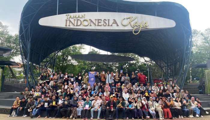 Gabung Komunitas dan Ikutan FOMO, Cara Jitu Gen Z Tumbuhkan Minat Literasi Baca Buku