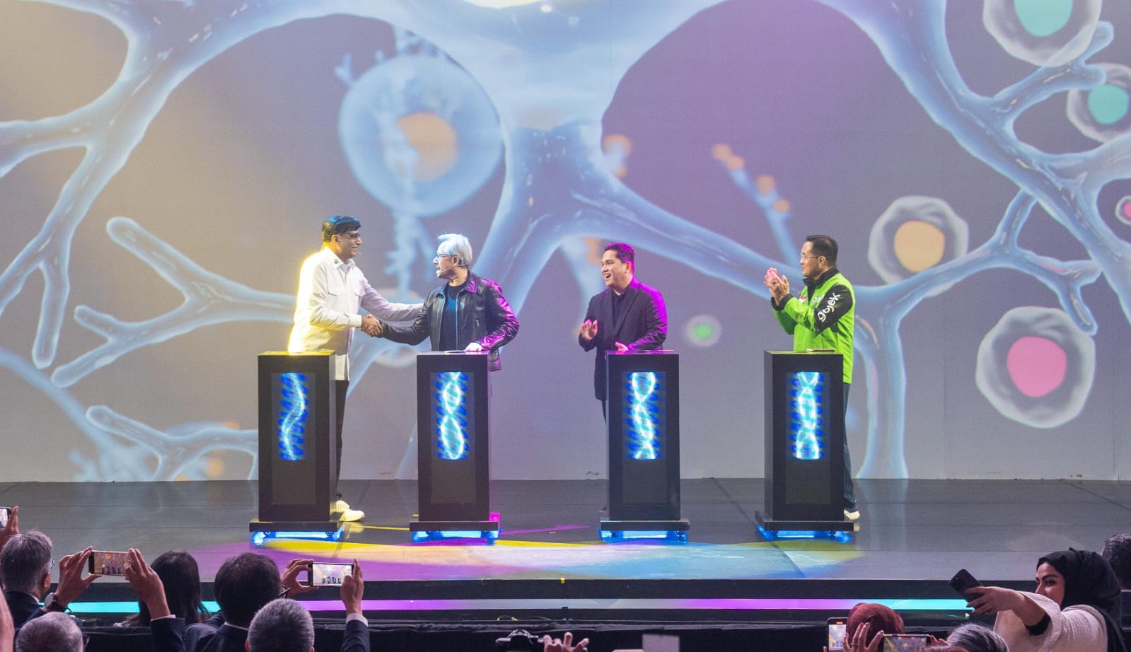 Indosat dan GoTo Luncurkan Sahabat-AI: Langkah Strategis Menuju Kedaulatan Digital Indonesia