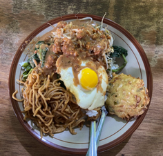 Pecel Bu Sumo, salah satu kuliner legendaris di Ungaran. (Google Review/anggreawan nindya kusuma)