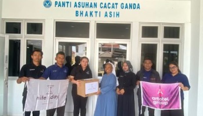 Rayakan Anniversary, Nite & Day Hotel Gelar Program Sosial Charity ke Panti Asuhan Cacat Ganda