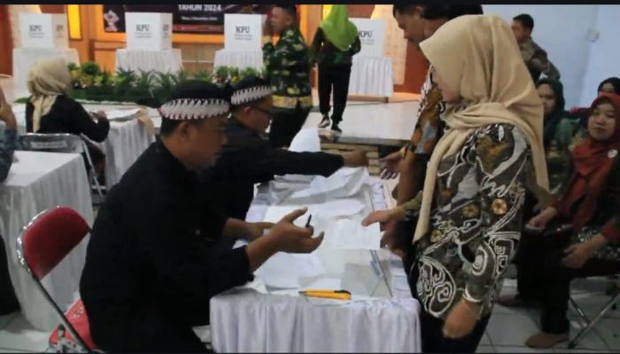 Gunakan Simbol Bunga dan Buah, KPU Blora Gelar Simulasi Pencoblosan untuk Pilkada 2024