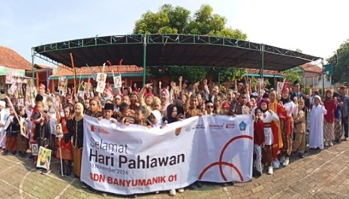 Tumbuhkan Rasa Cinta Tanah Air, SDN Banyumanik 1 Kota Semarang Gelar Peringatan Hari Pahlawan
