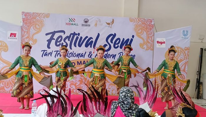 Inspiratif! LKP Merpati Blora Gelar Festival Seni Tari Nusantara di Mall