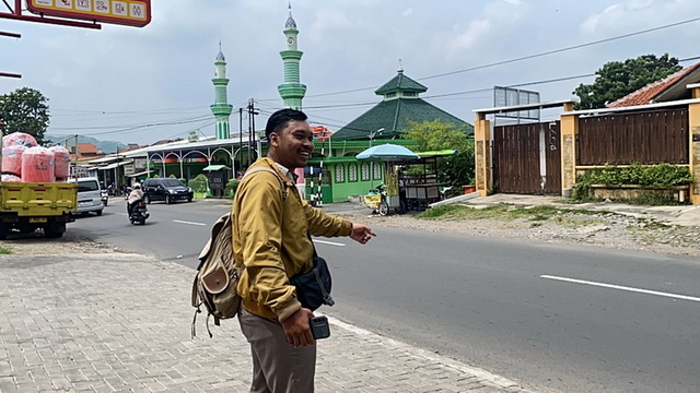 lokasi tawuran di depan