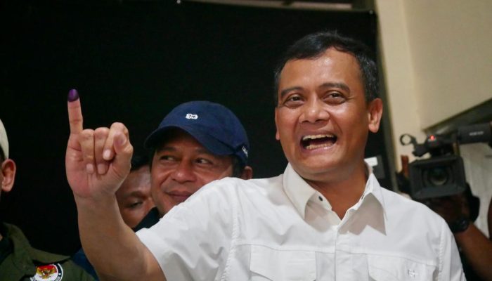 Ahmad Luthfi Pilih Pakai Baju Putih Saat Mencoblos, Simbol Demokrasi Bersih