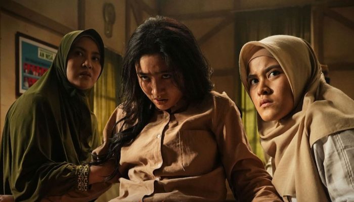 Sudah Tayang di Bioskop! Begini Review Film Horor Wanita Ahli Neraka 2024