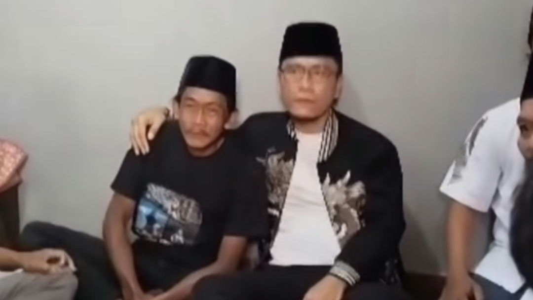Gus Miftah dan Pedagang Es Teh Viral