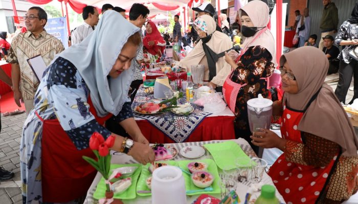 Keseruan Peringatan Hari Ibu Kota Semarang di Pasar Modern BSB City Mijen