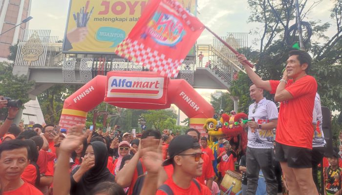 Serunya Fun Walk Alfamart 2024 di Semarang, Diikuti 11.000 Peserta Hingga Aneka Doorprize Menarik