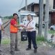 KAI Daop 4 Semarang Salurkan 115 Paket Sembako untuk Petugas Penjaga Perlintasan Swadaya