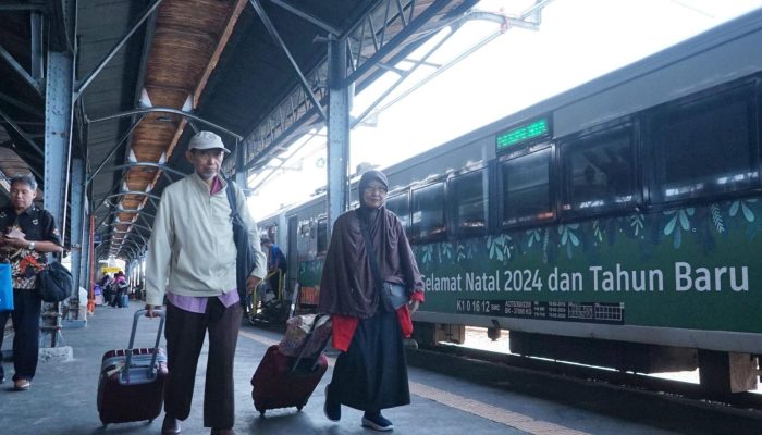 Daop 4 Semarang Operasikan 3 Kereta Api Tambahan untuk Liburan Nataru 2024/2025