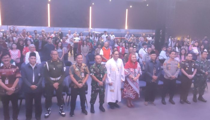 Mbak Ita Mohon Pamit, Jadi Tinjauan Ibadah Natal Terakhir Sebelum Purna 