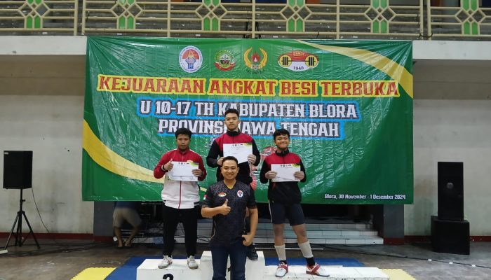 Sabet 4 Emas, 2 Perak, 5 Perunggu, Blora Raih Juara Umum Angkat Besi Kejurprov Jawa Tengah 2024