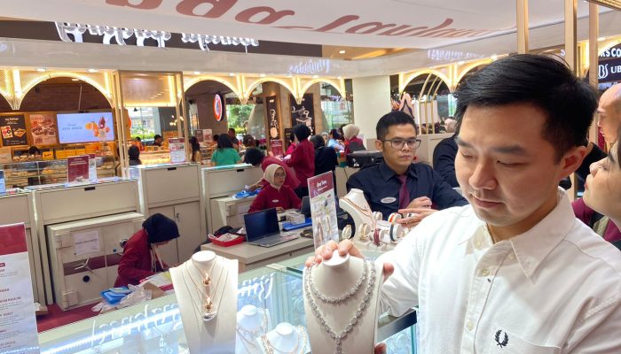 Rayakan 50 Tahun, Bunga Tanjung Manjakan Pelanggan dengan Pameran Emas dan Berlian Akhir Tahun