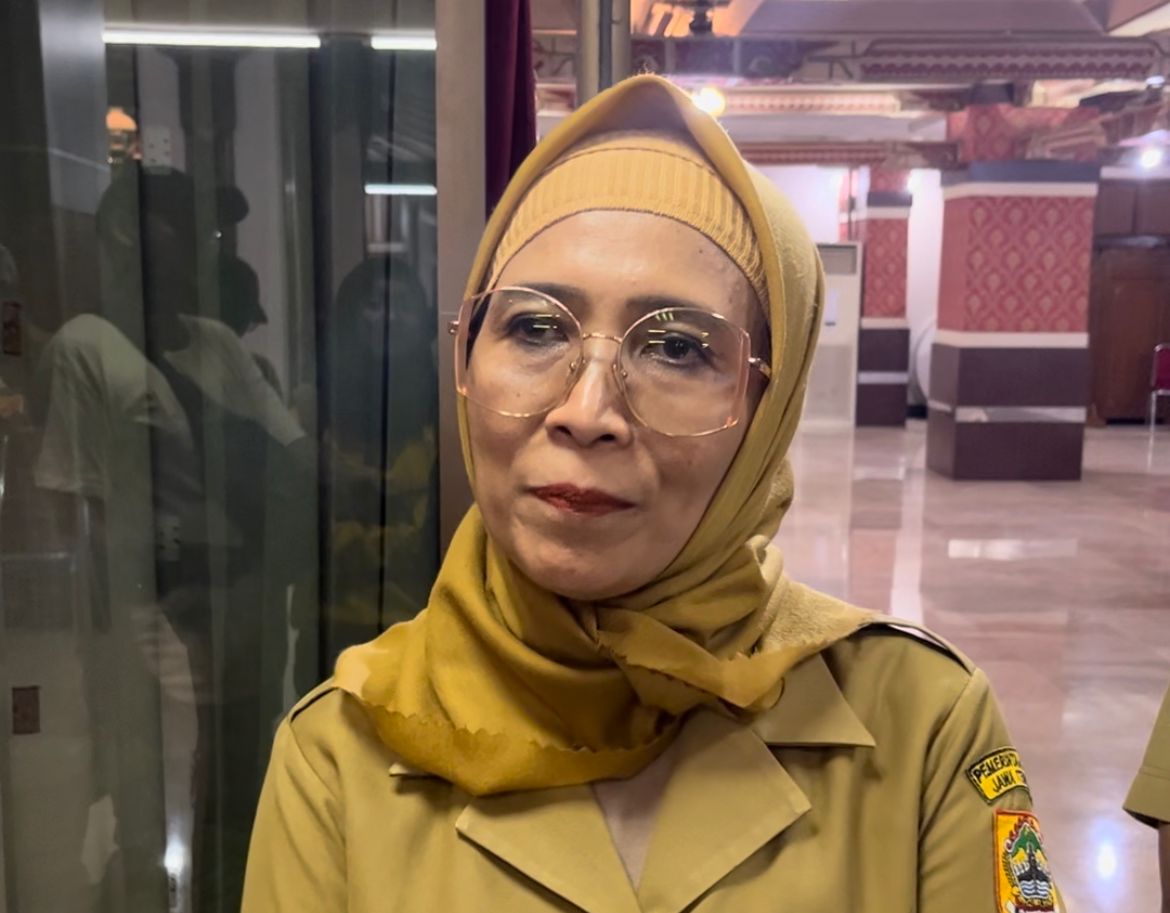 Trofi Gubernur Tari