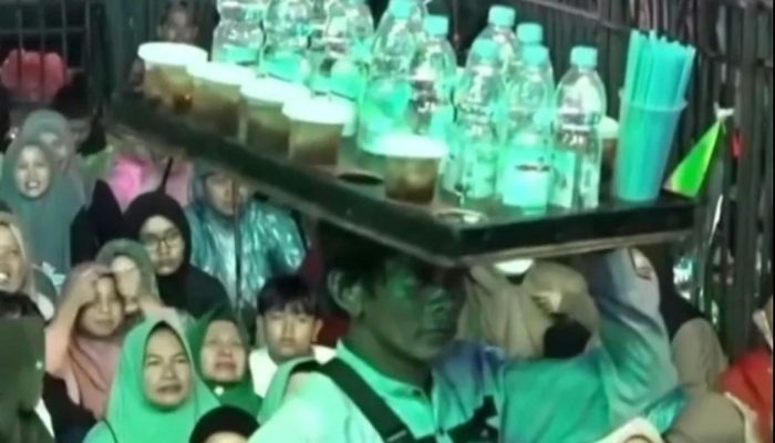Usai Video Dihina Gus Miftah, Sunhaji Penjual Es Teh Dapat Bantuan Ratusan Juta dan Umroh