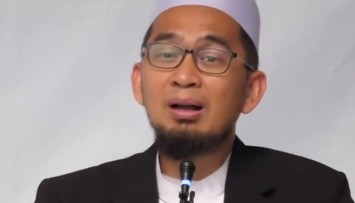Benarkah Ustadz Adi Hidayat Gantikan Posisi Gus Miftah? Berikut Faktanya