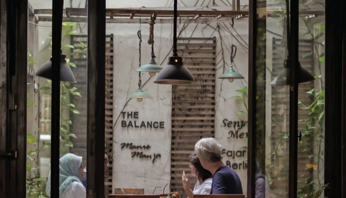 Bergaya Rustic dan Vintage! Begini Daya Tarik Hero Coffe yang Berlokasi di Kota Lama Semarang