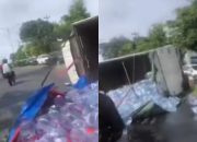 Truk Pengangkut Galon Air Mineral Terguling di Tanjakan Ngaliyan, Lalu Lintas Tersendat