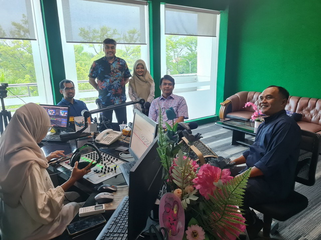Ketua DPRD Jateng Sumanto