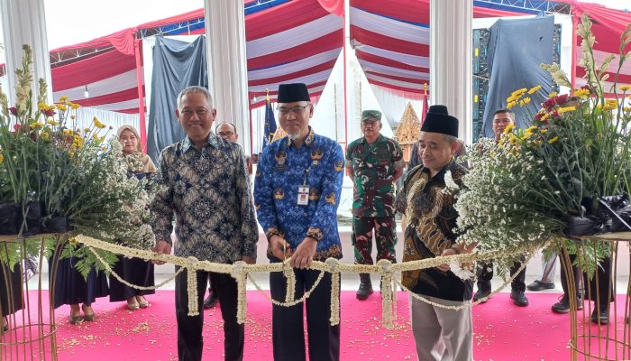 Fokus Tingkatkan Layanan untuk UMKM, Bank Jateng Syariah Resmikan Kantor Baru di Pekalongan