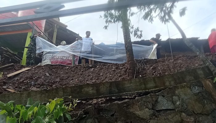 Hujan Deras Sebabkan Talud Longsor di Semarang, BPBD Ingatkan Warga untuk Waspada
