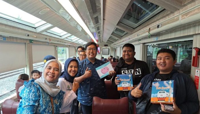 KAI Wisata Rayakan Imlek dengan Lucky Angpau dan Promo Menarik di Kereta Panoramic dan Hotel Transit Jogja