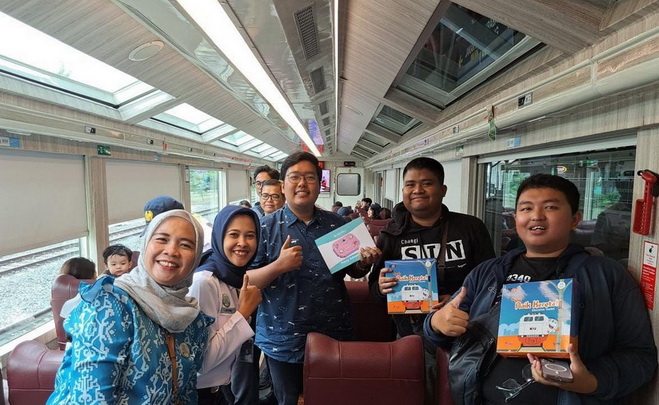 KAI Wisata Rayakan Imlek dengan Lucky Angpau dan Promo Menarik di Kereta Panoramic dan Hotel Transit Jogja