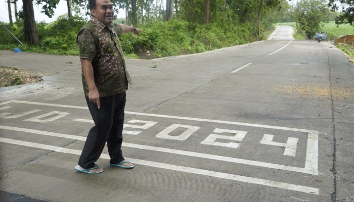 Pembangunan Rampung, Jalan Blora-Ngawi Kini Lebar dan Mulus, Tempuh ke Solo Cuma Dua Jam