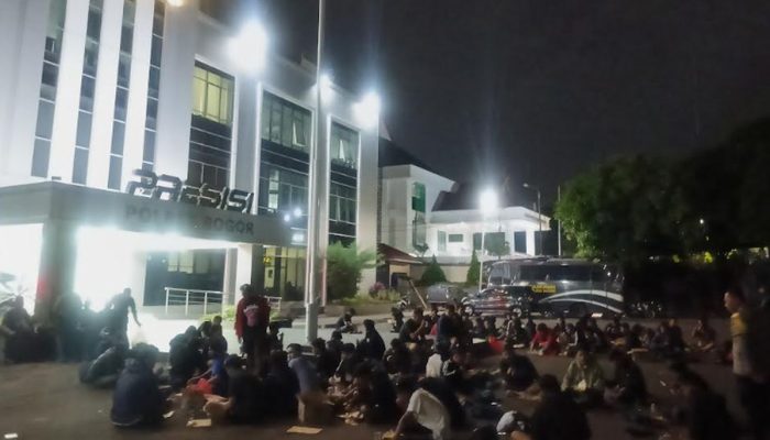 Geger di Tol Jagorawi, 103 Suporter PSIS Semarang Diringkus Polisi, Diduga Sweeping Pendukung Persita