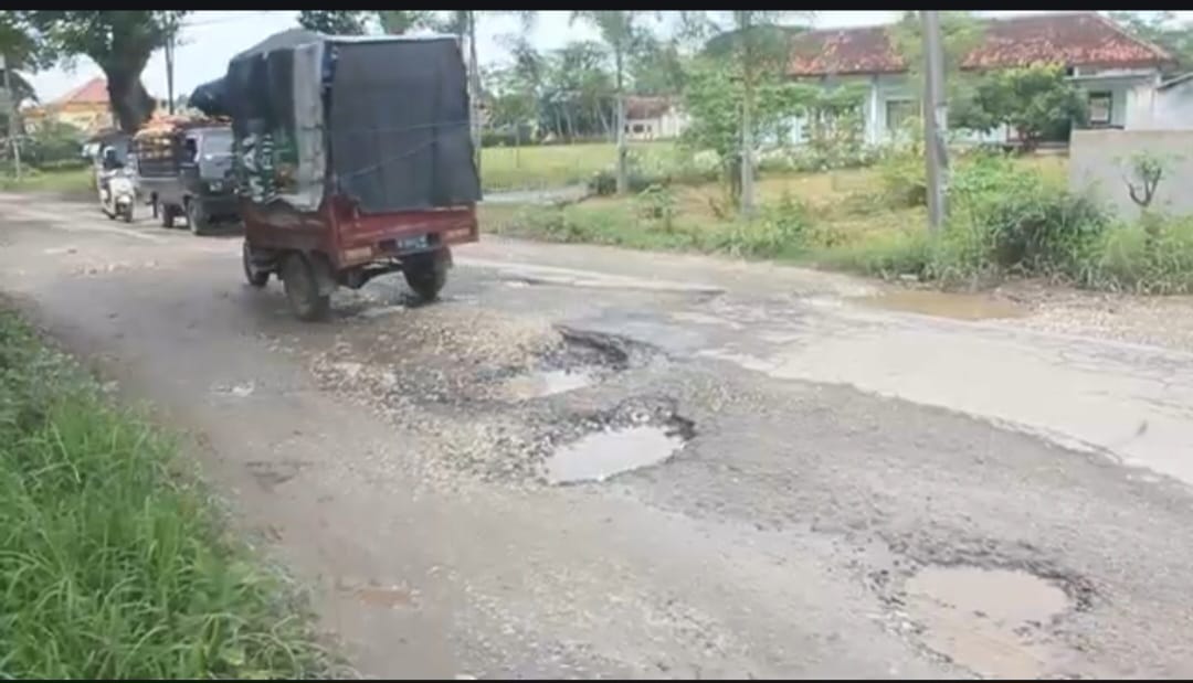 jalan rusak Jawa