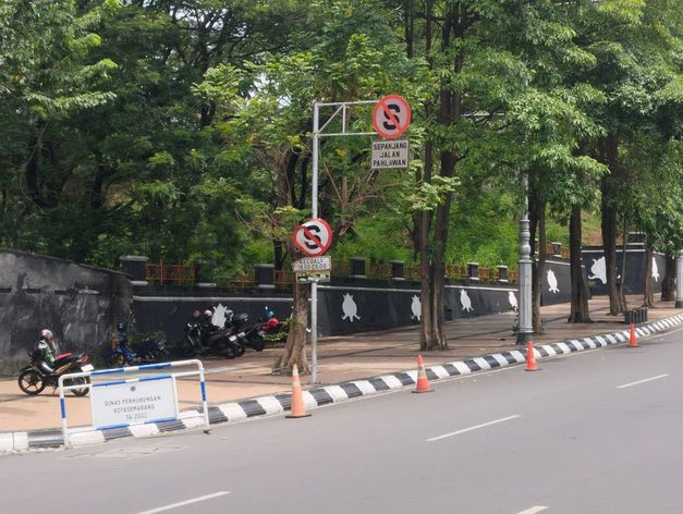 ilustrasi jalan pahlawan