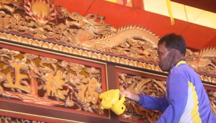 Persiapan Perayaan Imlek 2025 di Klenteng Hok Tik Bio Blora, Ingin Ibadah dengan Nyaman