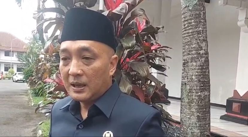 ketua dprd kab semarang