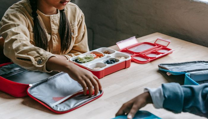 Viral Siswa Ogah Habiskan Makan Bergizi Gratis, Klaim Menu Ayam Bikin Tak Nafsu Makan