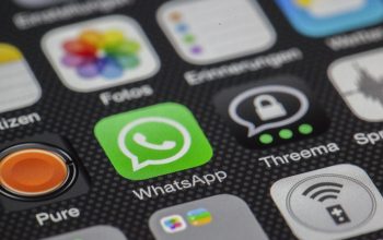 whatsapp hp